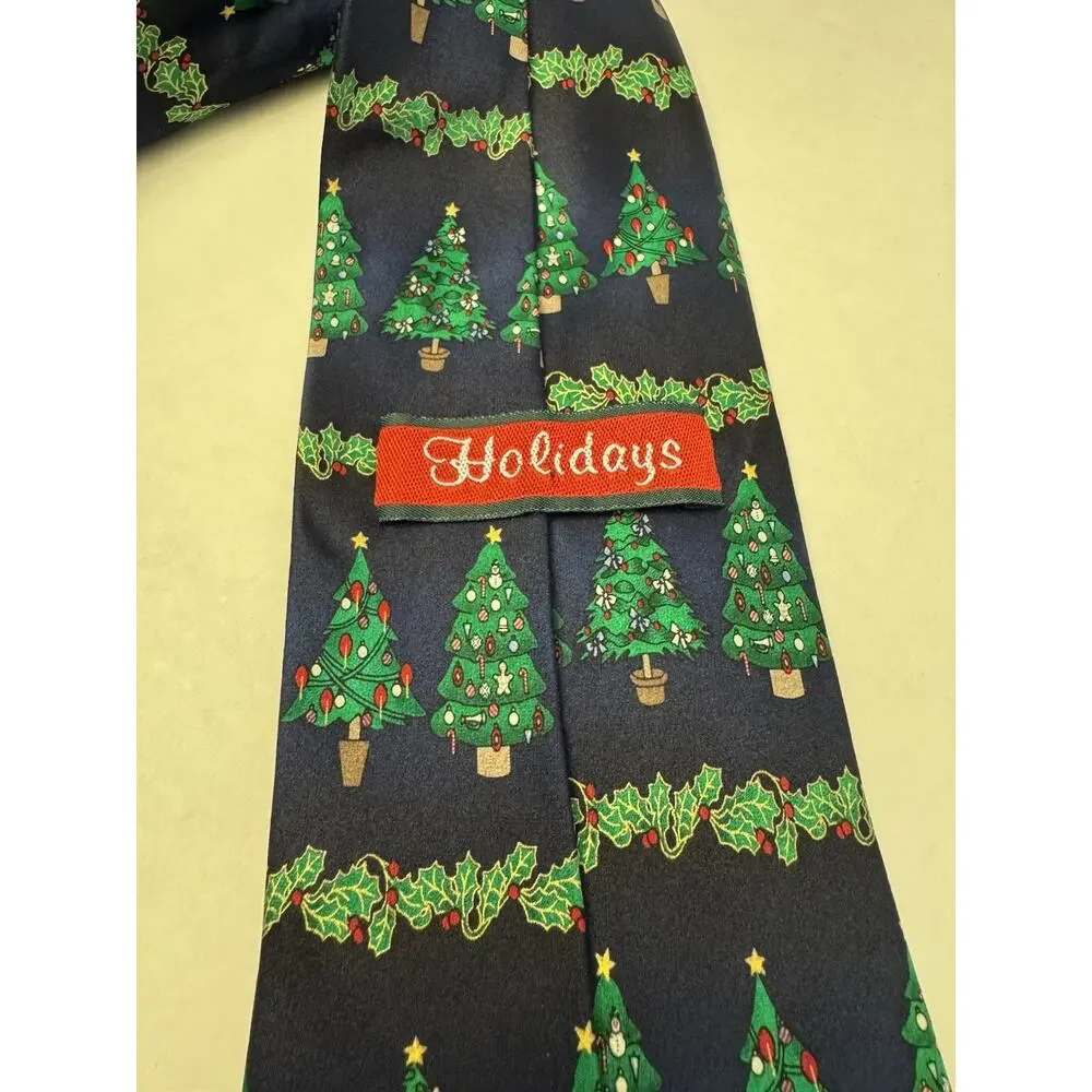 Holidays by MMG Christmas Tree Novelty Necktie 100% Silk Tie Xmas Men’s